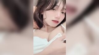 Mượn đt con em gái mò thấy :)))