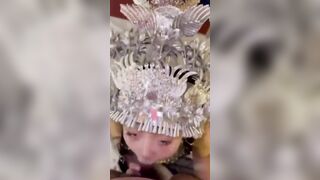 Được em bú cu tận tình sau buổi văn nghệ tổng kết năm học