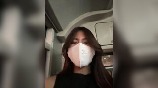 Juny Lany tự quay clip thủ dâm móc lốp ngay trên xe bus công cộng