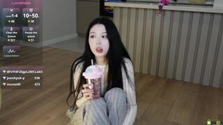 gái xinh yee_rim livestream thủ dâm #1