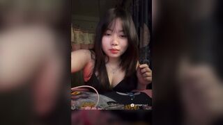 Chơi gem thua kèo thằng bạn phải vạch vú cho nó xem 2