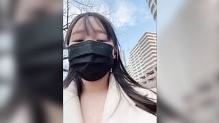 Gái xinh mũm mĩm chuppy thủ dâm nơi công cộng (Teen,loli)