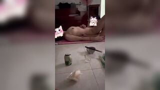 2 anh em họ rủ nhau nhậu, nhậu xong muốn đụ con em họ luôn.