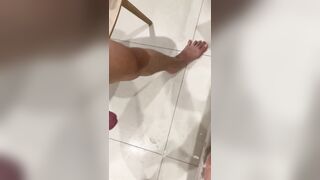 Dập em mới quen bắn nước tung té