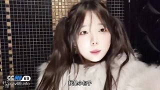 Bé học sinh loli vú bự đến nhà thầy giáo học thêm cho thầy đụ trần tung lồn sướng rên