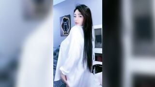 Idol Vy Baby: nhìn em nó nhảy thôi cũng thấy nứng