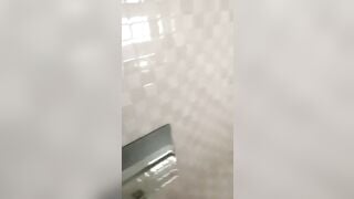 Mặt non chẹt nhưng e đã biết thủ dâm rồi