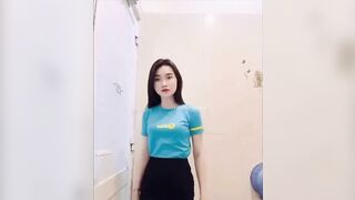 Điện Máy Xanh tuyển nhầm em nhân viên dâm chúa