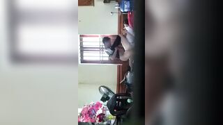 2 em học sinh mới lớn tranh thủ trưa tan học liền về nhà đè ra đụ k kịp cởi áo