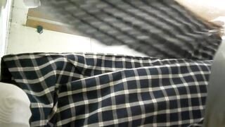 có 1 không 2 quay lén nhà vệ sinh nữ toàn các em non tơ xinh xắn - phần 43