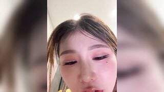 Live sex, Gái Xinh Loli mặt dâm Bú liếm cu giả thủ dâm rên rỉ nug cặc vcl ra