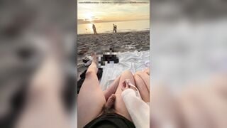 Cặp đôi dâm đãng làm tình public chỗ đông người