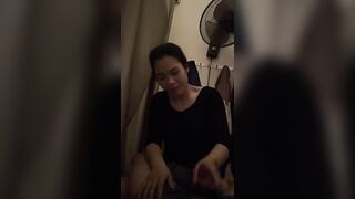 Chị hàng xóm nói cho chị xem thử con cu