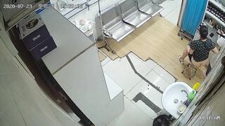 Bệnh viện đặt cam quay lén các bệnh nhân nữ tụt quần lộ mông tiêm thuốc.