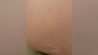 Bụng bảy tháng vẫn thô bạo làm tình, cặp vú to có nốt ruồi rất gợi cảm.