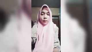 Cô gái xinh hồi giáo tự quay thủ dâm