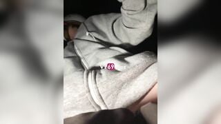 Em ra giữa đường cởi đồ nghịch bướm như chỗ không người sướng quá em đái luôn