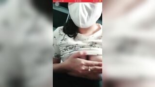 E gái xinh nhảy nhót khoe lồn khoe vú trên live