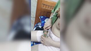 1 lon nước yến thôi mà đã dụ đc nhỏ em họ cho sờ vú móc lồn non