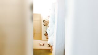 2 anh em đổi vợ với nhau để đụ.