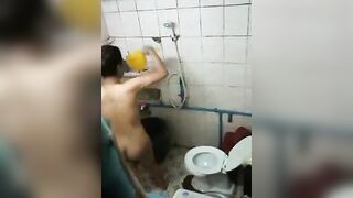 Em vợ tắm 3