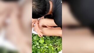 Đè móc lồn con em họ 16 tuổi lồn non thật tuyệt vời.