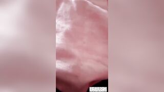 Clip Sex Gái Việt xinh bú bú con cu cực phê