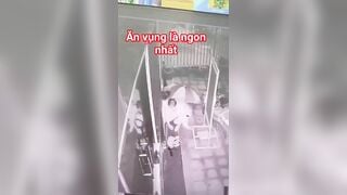 Lén lút đụ nhau của 2 cặp đôi, nhà nghỉ có bao tiền đâu.