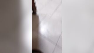 Em HS cấp 3, Mang dưa chuột đi học vào WC Lút cán Lồn rậm lông thủ dâm rên rỉ