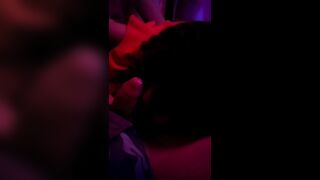 Làm tình với em nhân viên quán hát