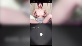 Chat sex trực tiếp với một cô gái xinh đẹp