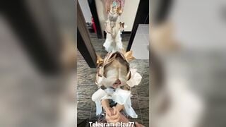 Nhỏ e họ loli cosplay chuẩn bị đi lễ hội thì thằng a lại bắt quỳ bú cu mới cho đi