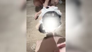 Huấn luyện bé loli non tơ cân 2 anh cùng lúc