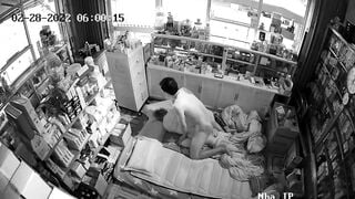 Tiệm thuốc tây bất ổn ăn với địt là chính bán thuốc là phụ - phần 2