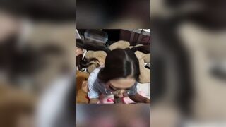 Gái Châu Á kính cận mặt dâm vô cùng