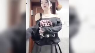 đi học về, e ngứa lồn quá a ơi