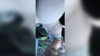 Gái 18 khoe lồn múp hồng không lông