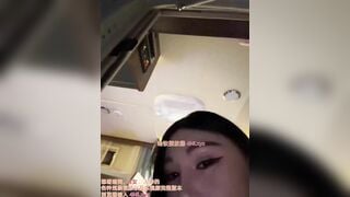 Full 20 phút, Con đĩ Public Thủ dâm bắn nước ở Căn hộ Nửa đêm vú to ko lông