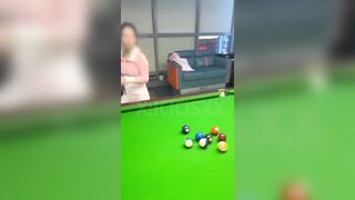 Rủ bạn thân đi bida, Đi ăn rồi quay lén đi tắm loli lồn rậm