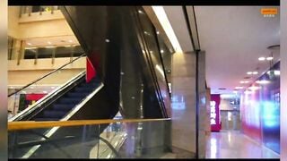 gái xinh đi đái nhìn còn nứng hơn chịch - phần 3