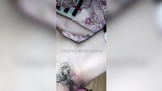 Chị Gái Cầm Chim Trai Trẻ Thủ Dâm Mặt Phê Tới Bến