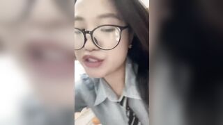 Cho con 🐶 xin tink đi ạ gâu. nói vậy ở bình luận đi