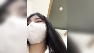 Có biết là em cô đơn đến nhường nào không ?