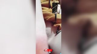 đang ngồi nhậu mà em người yêu call khoe lồn đang ướt nhẹp - phần 3