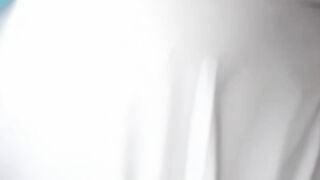Em nhân viên văn phòng thủ dâm khi làm việc