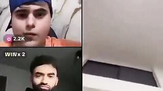 Trả kèo Tiktoker, Móc Lồn Trên Live stream lộ Vú
