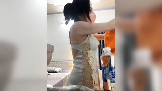 Anh thợ điện may mắn và cô gái dâm đãng idol làng livetream show hàng #3