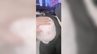 1p dâm loạn, lén ngửi lồn nhỏ em họ