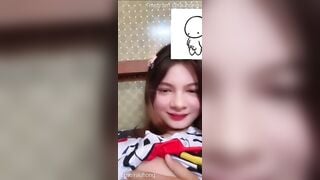 Lần đầu cho người yêu xem nên em còn ngại