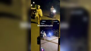 Miền Tây - - Ở chuồng cho người lạ chở đi hóng mát